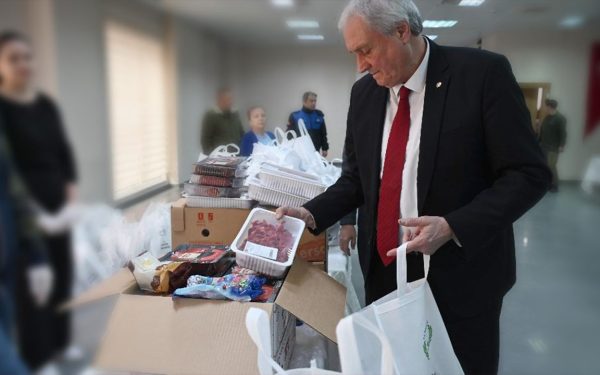 Bozüyük Belediyesi’nden Bayram Yardımı